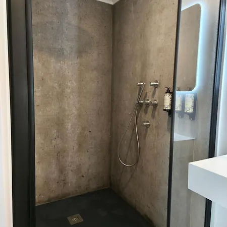 Ca Por Casa Pico-azevinho *