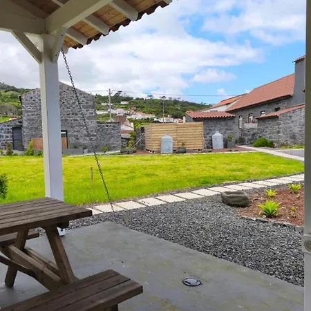 Cá Por Casa Pico-azevinho Apartamento *