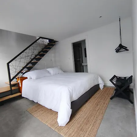 Ca Por Casa Pico-azevinho Prainha (Sao Roque do Pico)