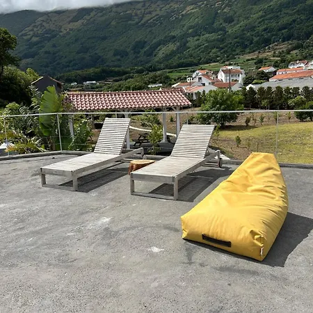 Ca Por Casa Pico-azevinho Prainha (Sao Roque do Pico)