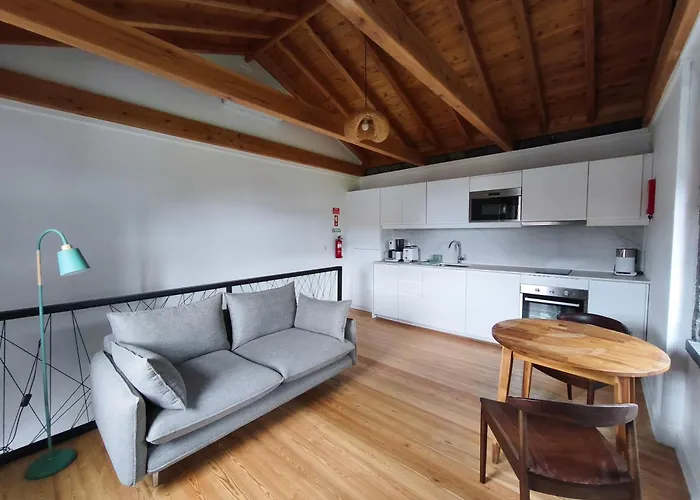 Apartamento Cá Por Casa Pico-azevinho