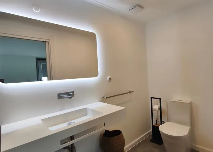 Ca Por Casa Pico-azevinho براينا جي بايْشو